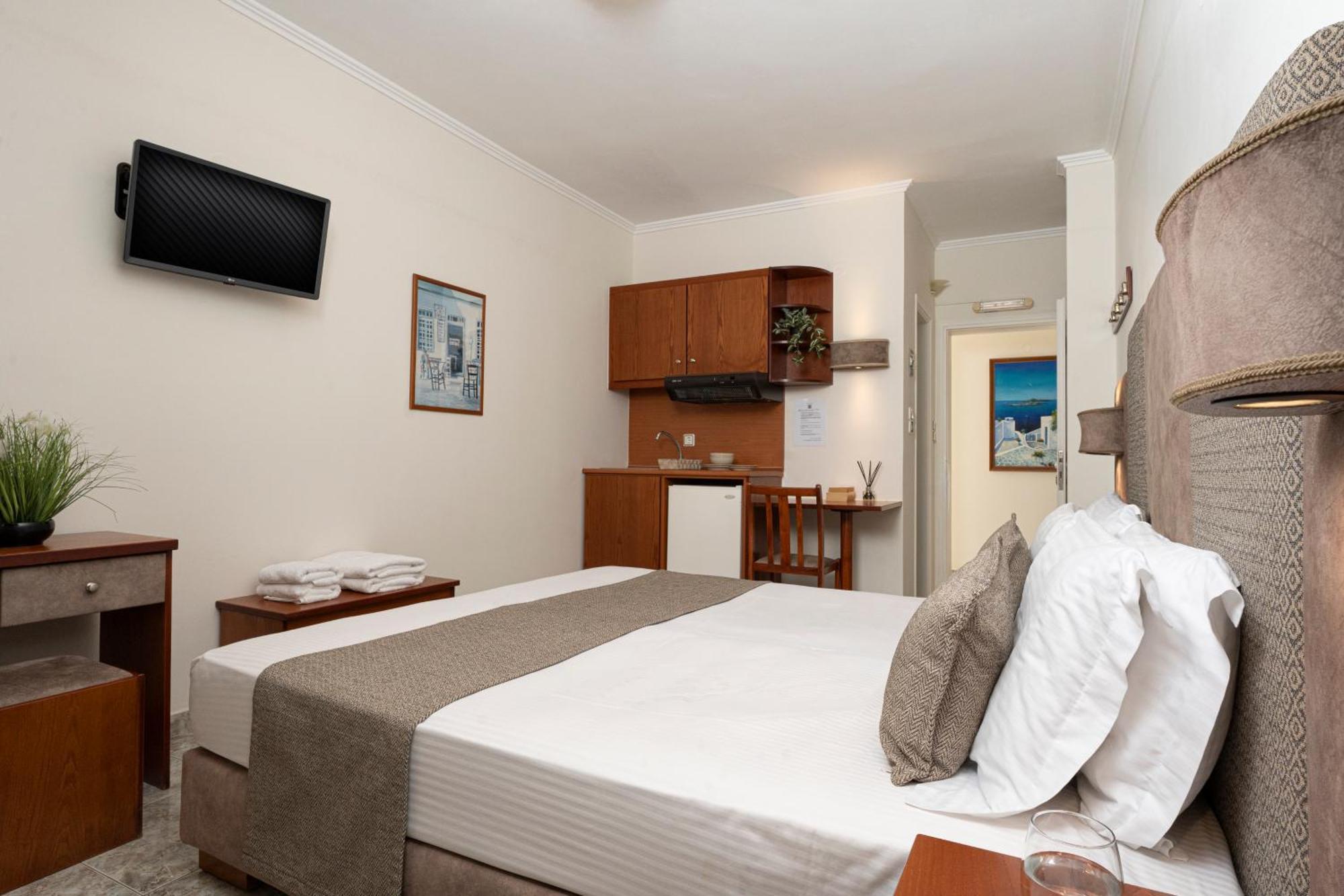 Hotel Dionysis Studios Adámas Extérieur photo